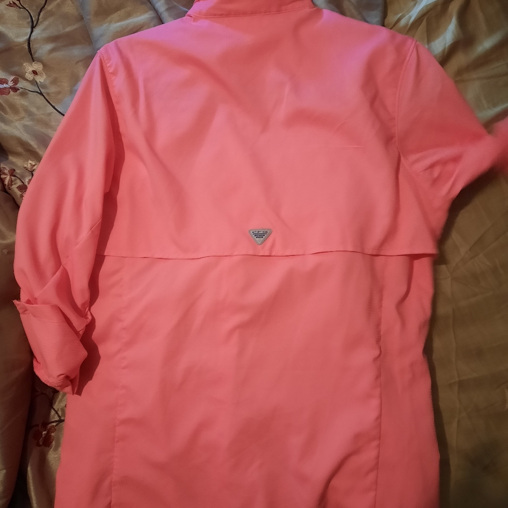 Columbia button up - Picture 2 of 4